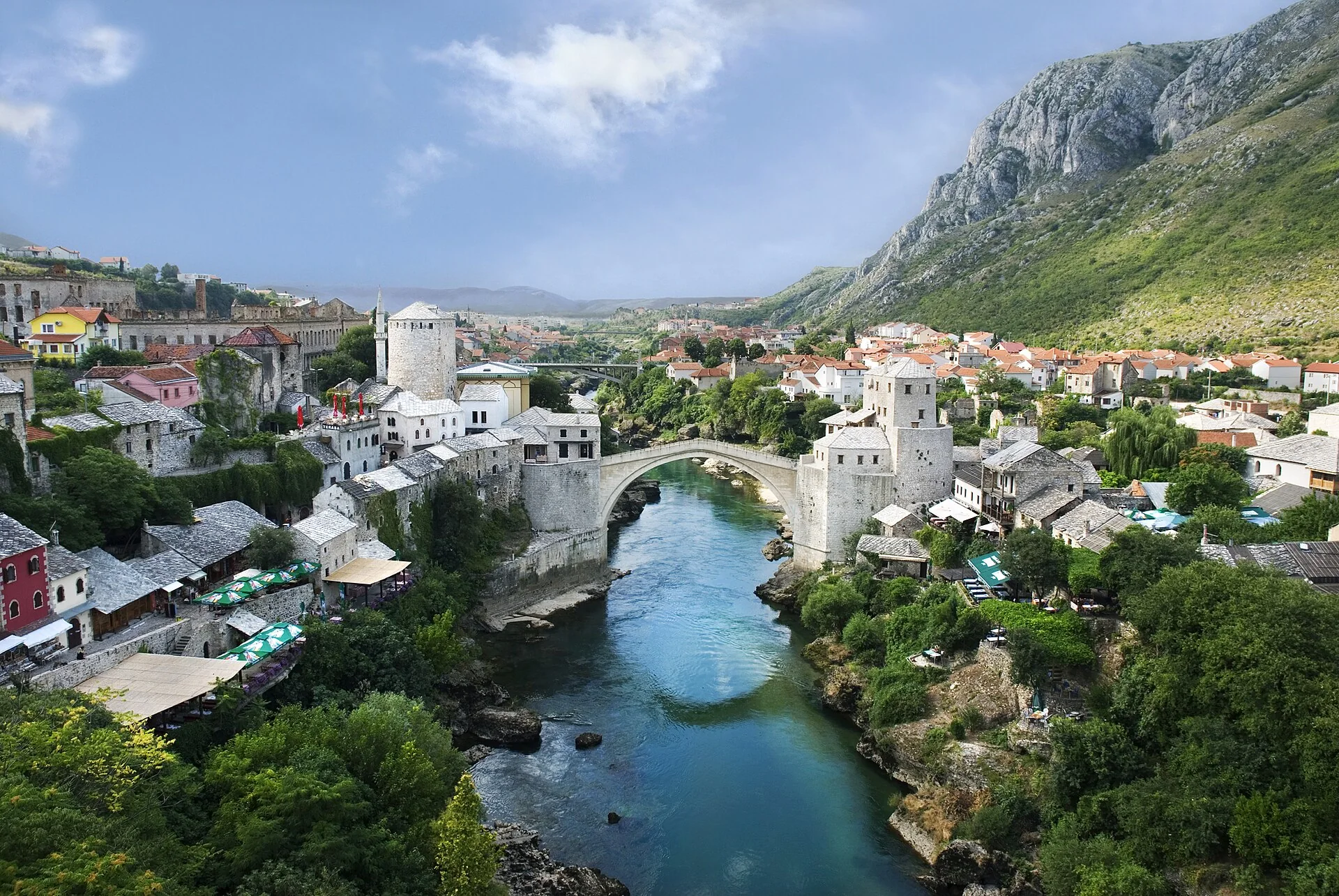 Old Bridge and the Neretva river in Mostar